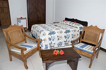 Augerine Guest House Beau Vallon  Bagian luar foto